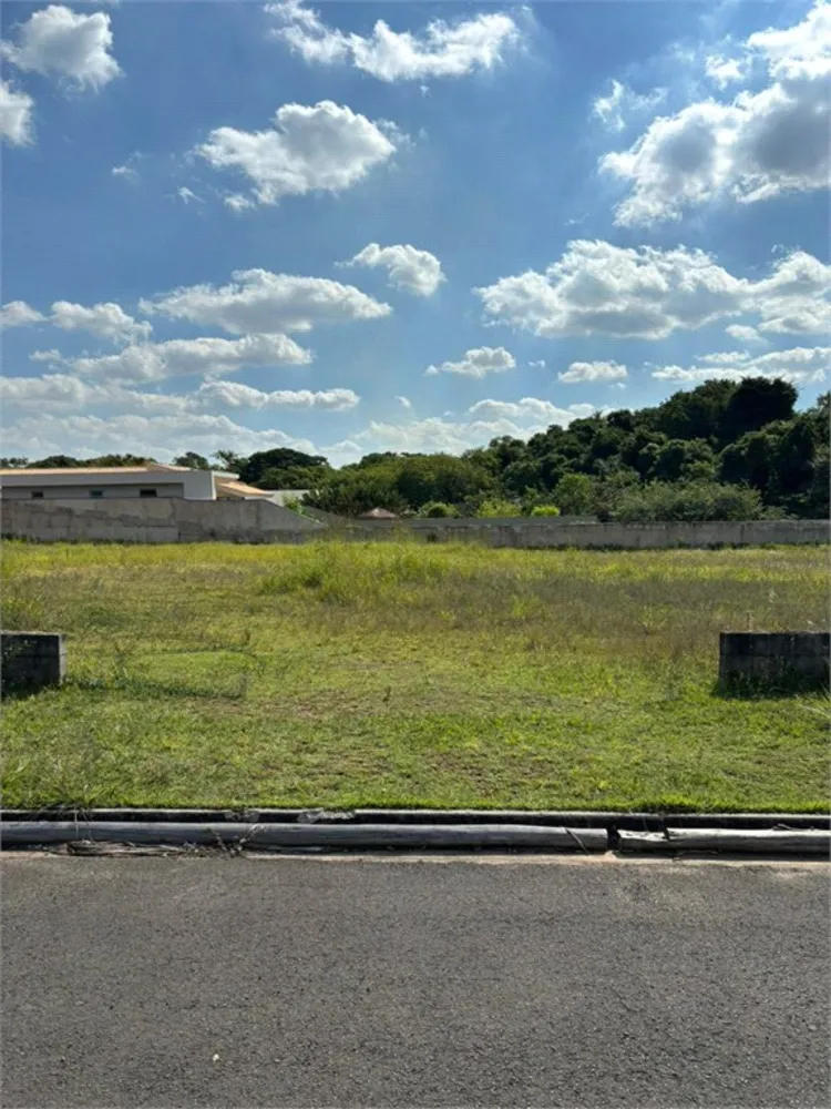 Loteamento e Condomínio, 1123 m² - Foto 1