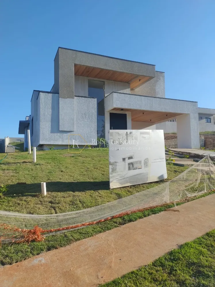 Casa, 3 quartos, 1047 m² - Foto 1