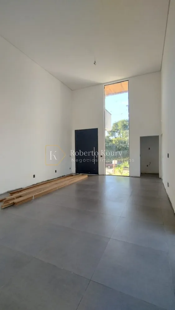 Casa, 3 quartos, 1047 m² - Foto 3