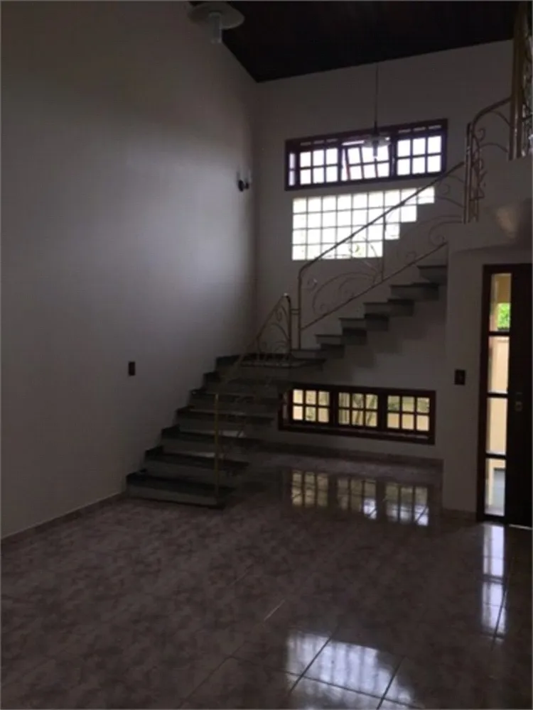 Casa, 3 quartos, 300 m² - Foto 2
