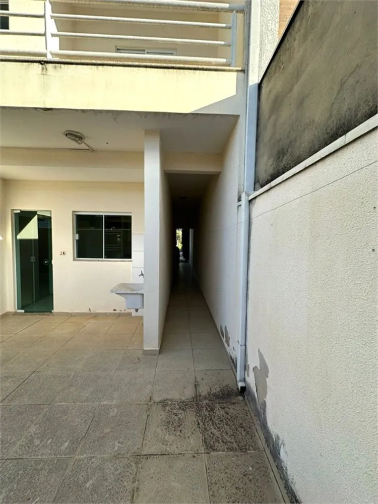 Casa, 4 quartos, 156 m² - Foto 1