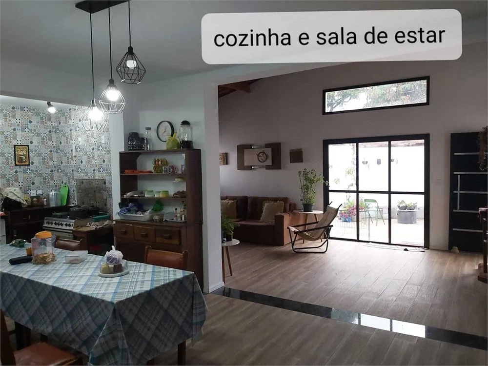 Casa, 3 quartos, 234 m² - Foto 2