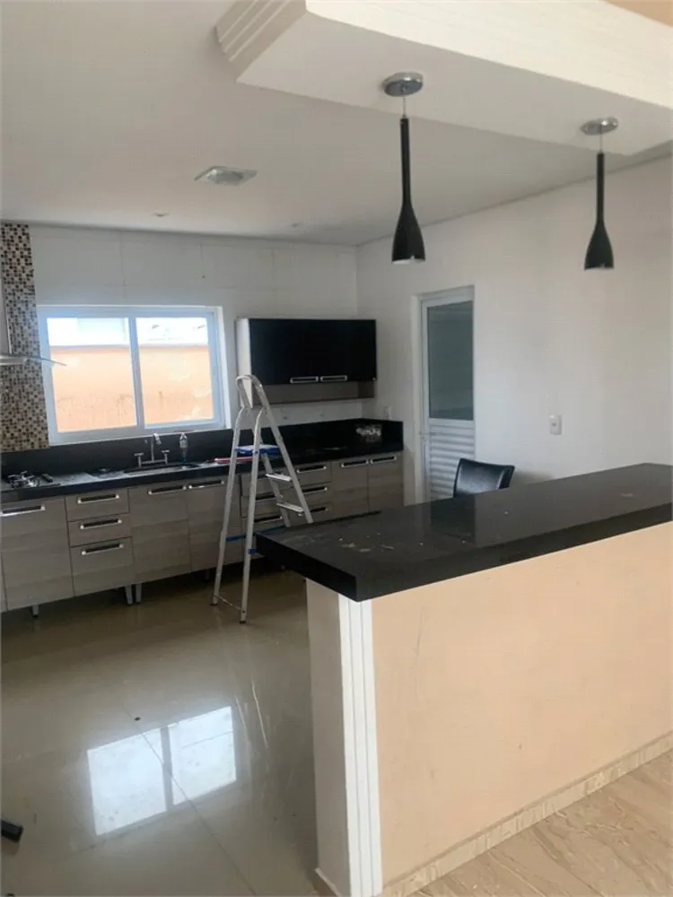 Casa, 3 quartos, 280 m² - Foto 1
