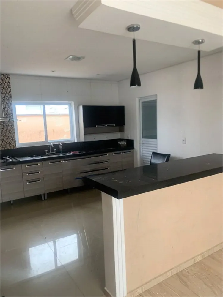 Casa, 3 quartos, 280 m² - Foto 2