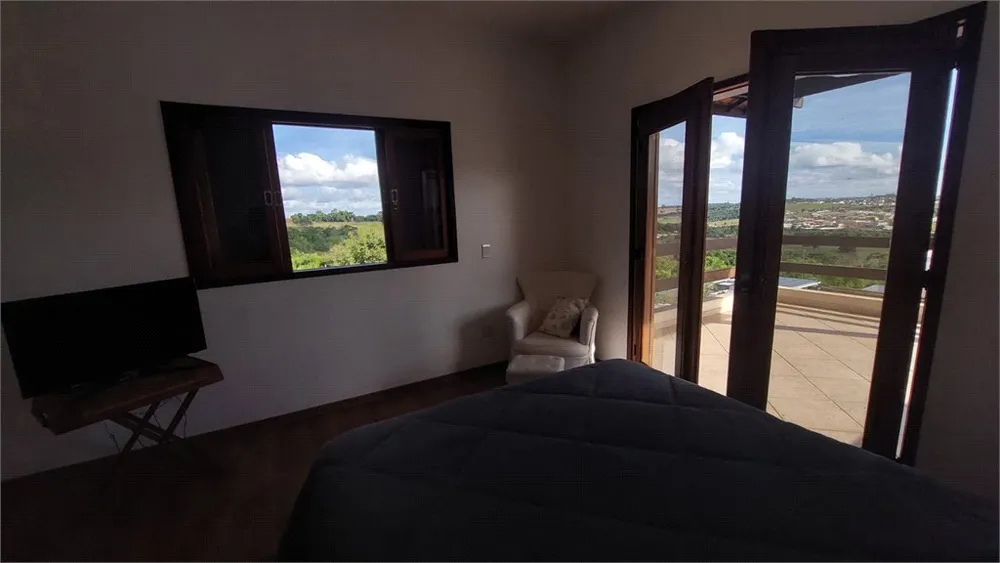 Casa, 4 quartos, 1310 m² - Foto 3