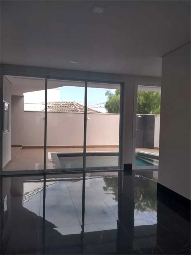 Casa, 3 quartos, 325 m² - Foto 4