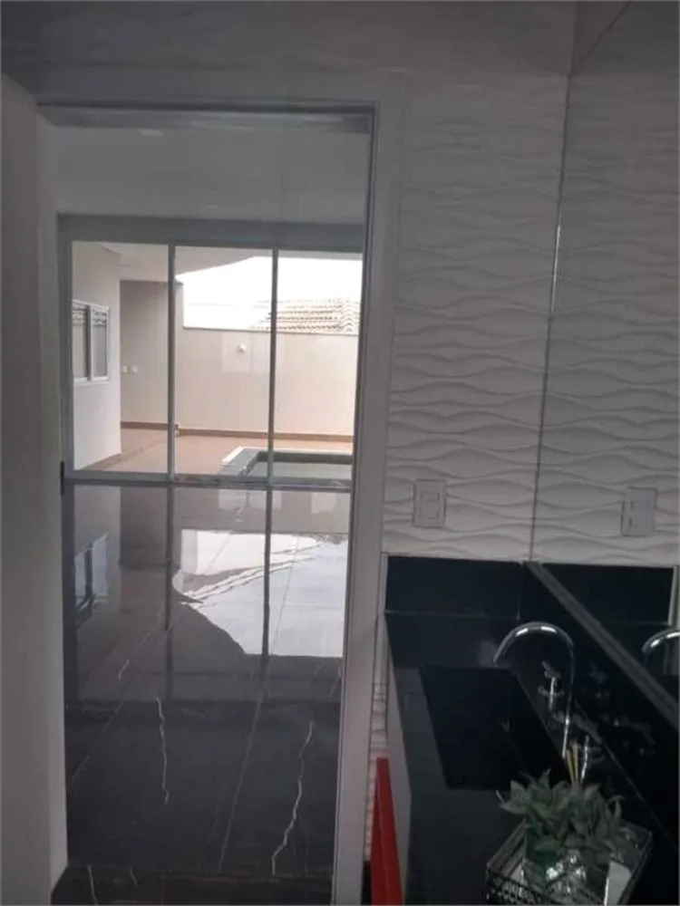 Casa, 3 quartos, 325 m² - Foto 2