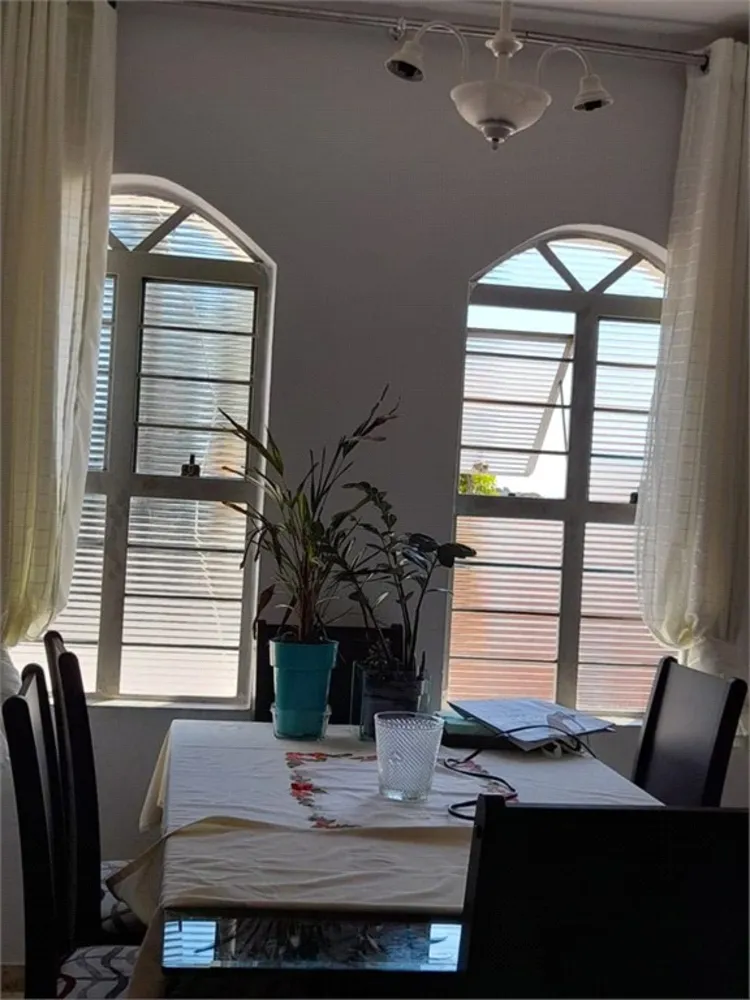 Casa, 2 quartos, 235 m² - Foto 1