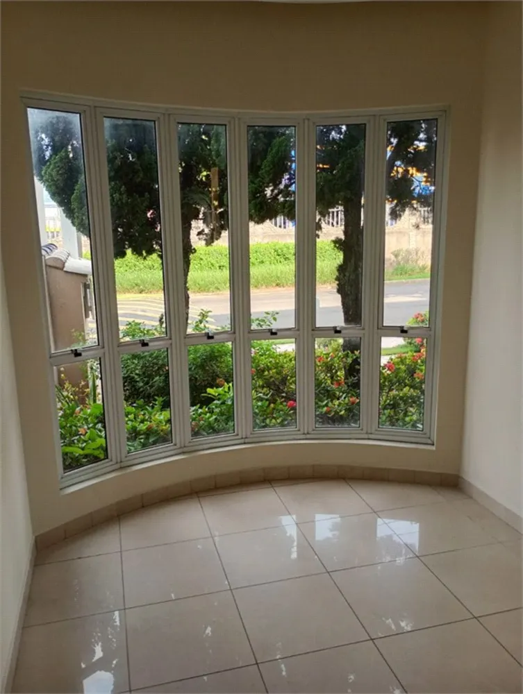 Casa, 4 quartos, 387 m² - Foto 1