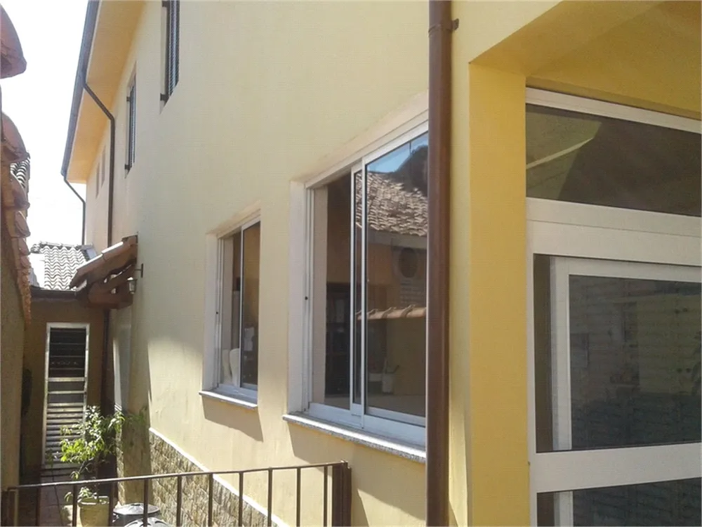 Casa, 4 quartos, 200 m² - Foto 1