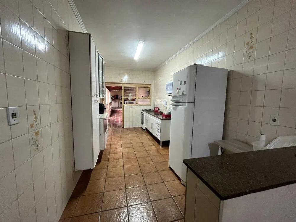 Casa, 3 quartos, 215 m² - Foto 3