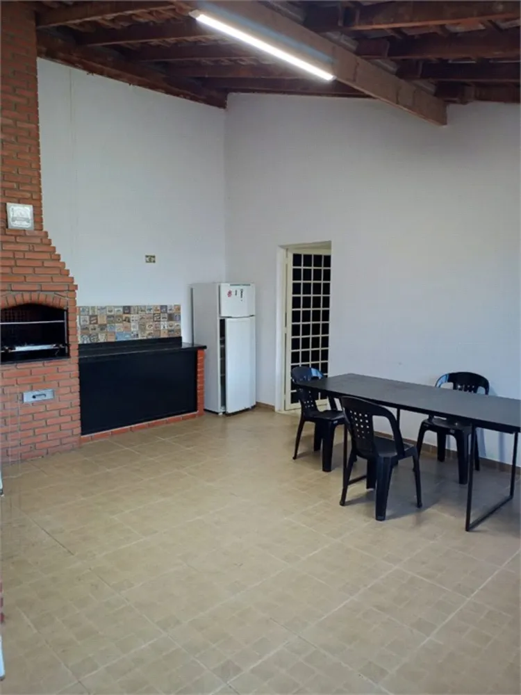 Casa, 3 quartos, 219 m² - Foto 1