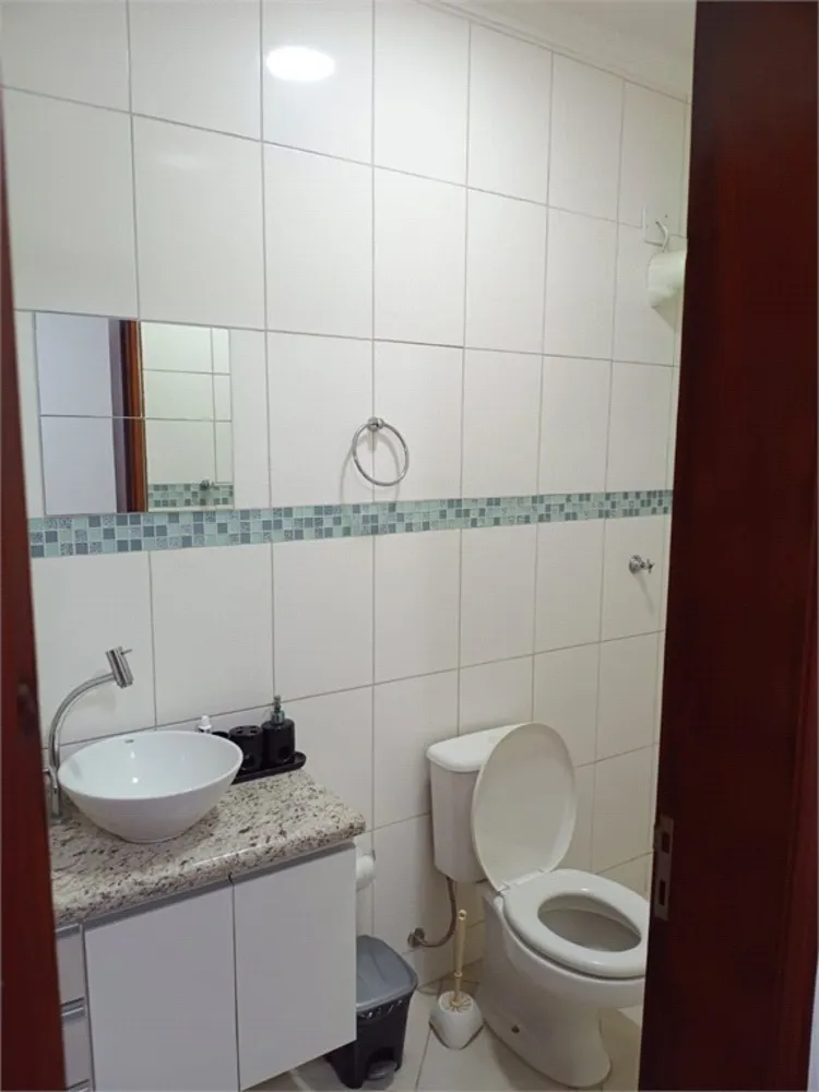 Casa, 3 quartos, 219 m² - Foto 3