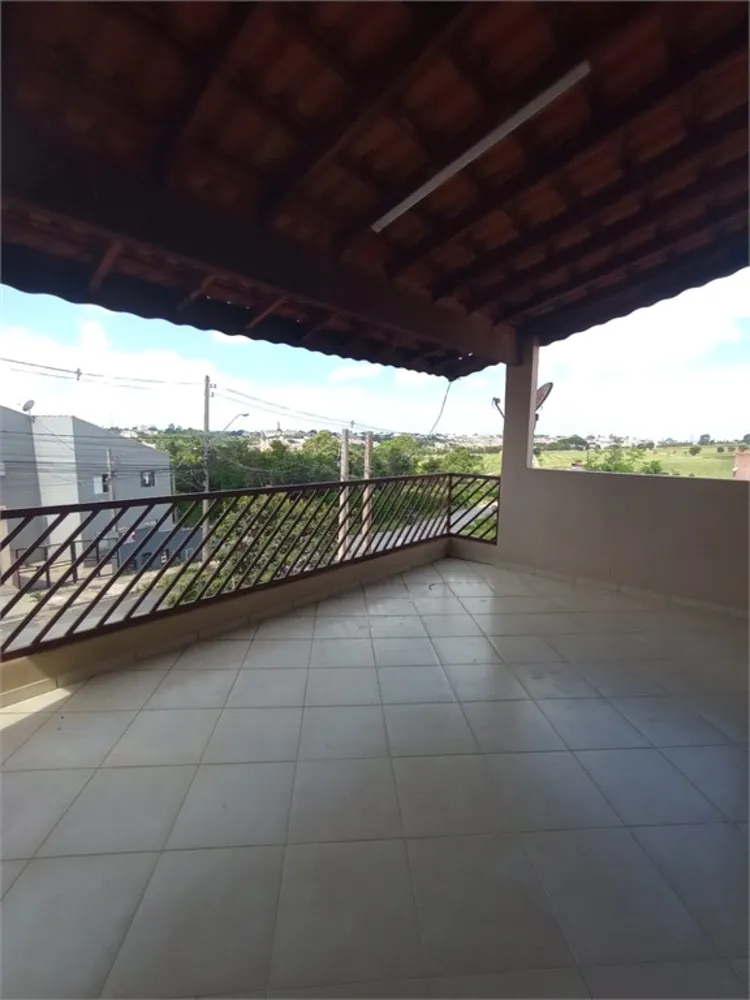 Casa, 3 quartos, 219 m² - Foto 2