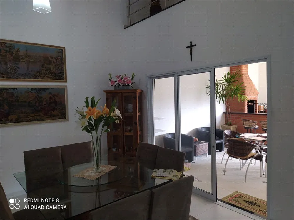 Casa, 3 quartos, 300 m² - Foto 1