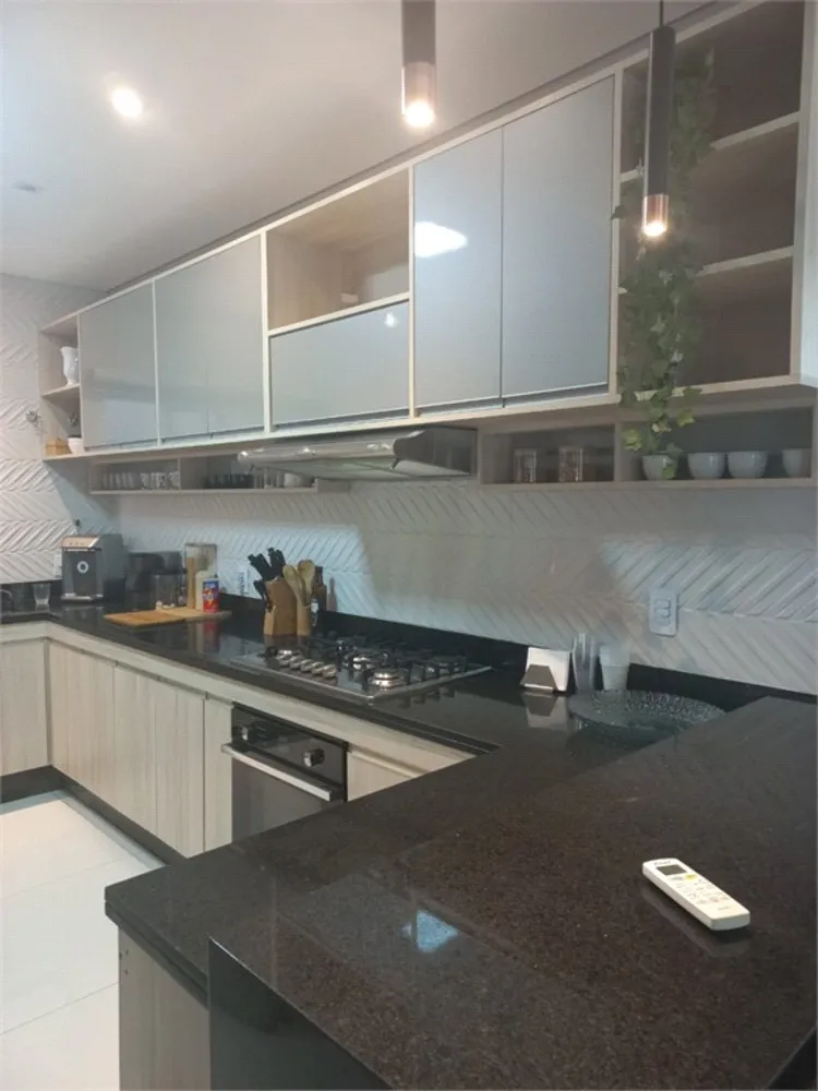 Casa, 3 quartos, 220 m² - Foto 1