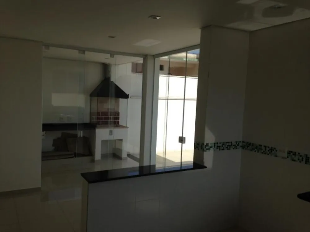 Casa, 3 quartos, 250 m² - Foto 4