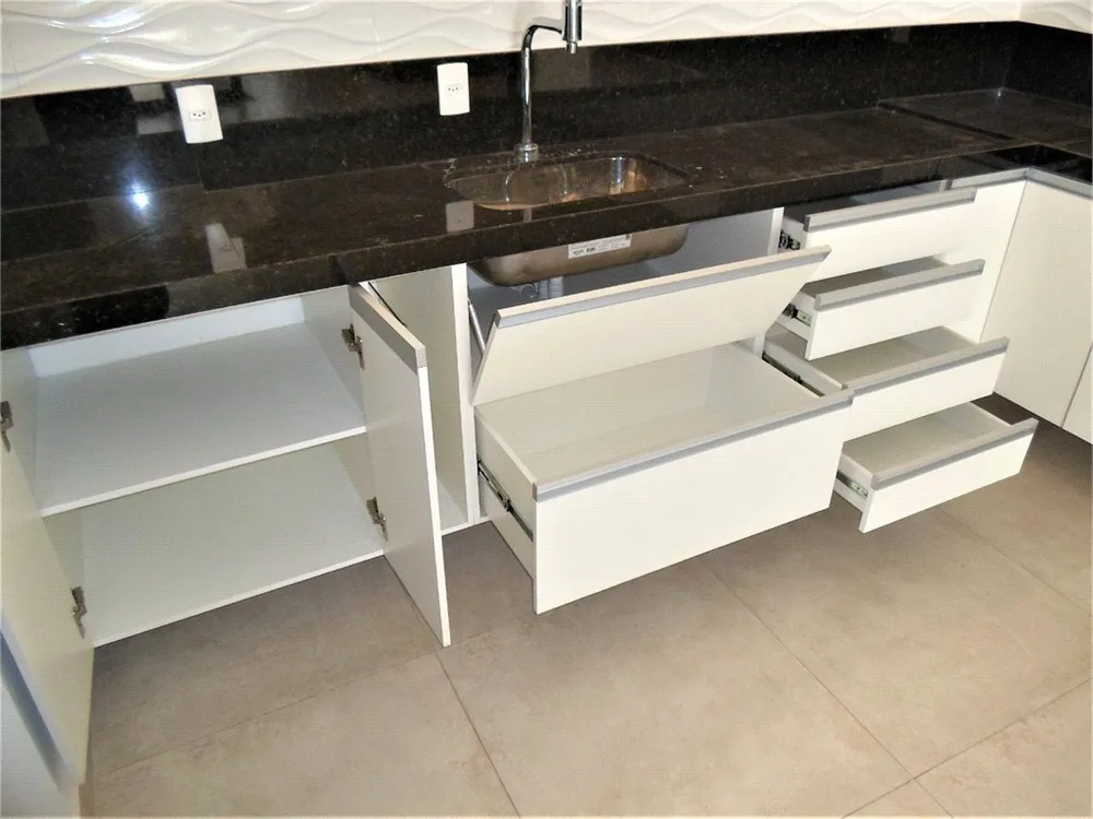 Casa, 3 quartos, 234 m² - Foto 1