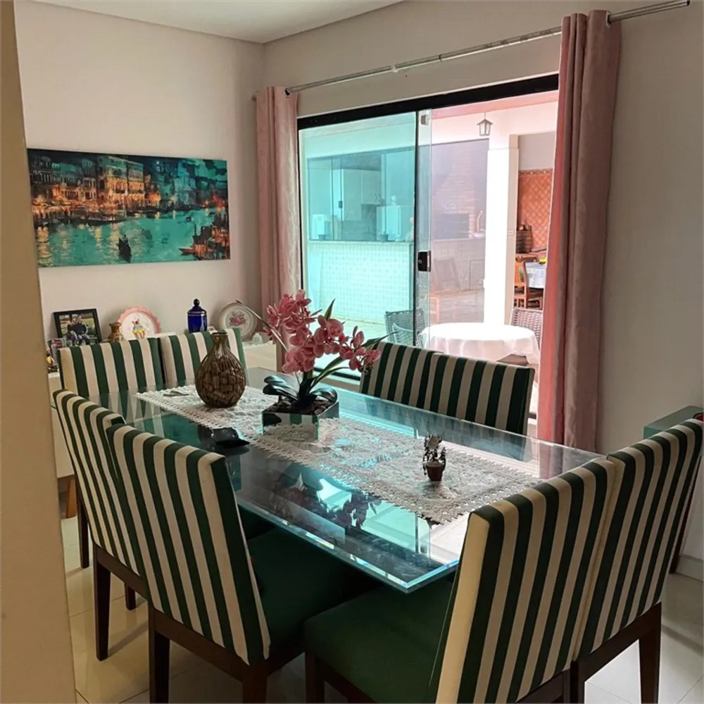 Casa, 3 quartos, 302 m² - Foto 2