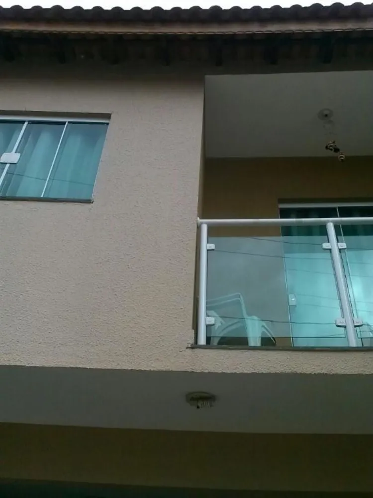 Casa, 3 quartos, 221 m² - Foto 1