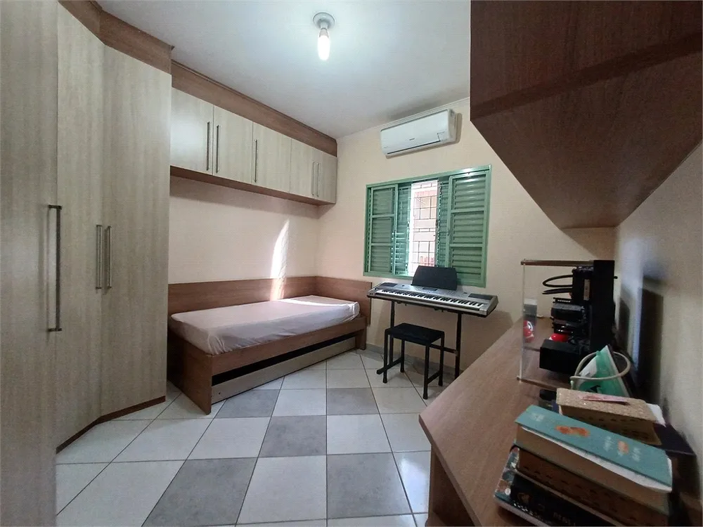 Casa, 3 quartos, 196 m² - Foto 5