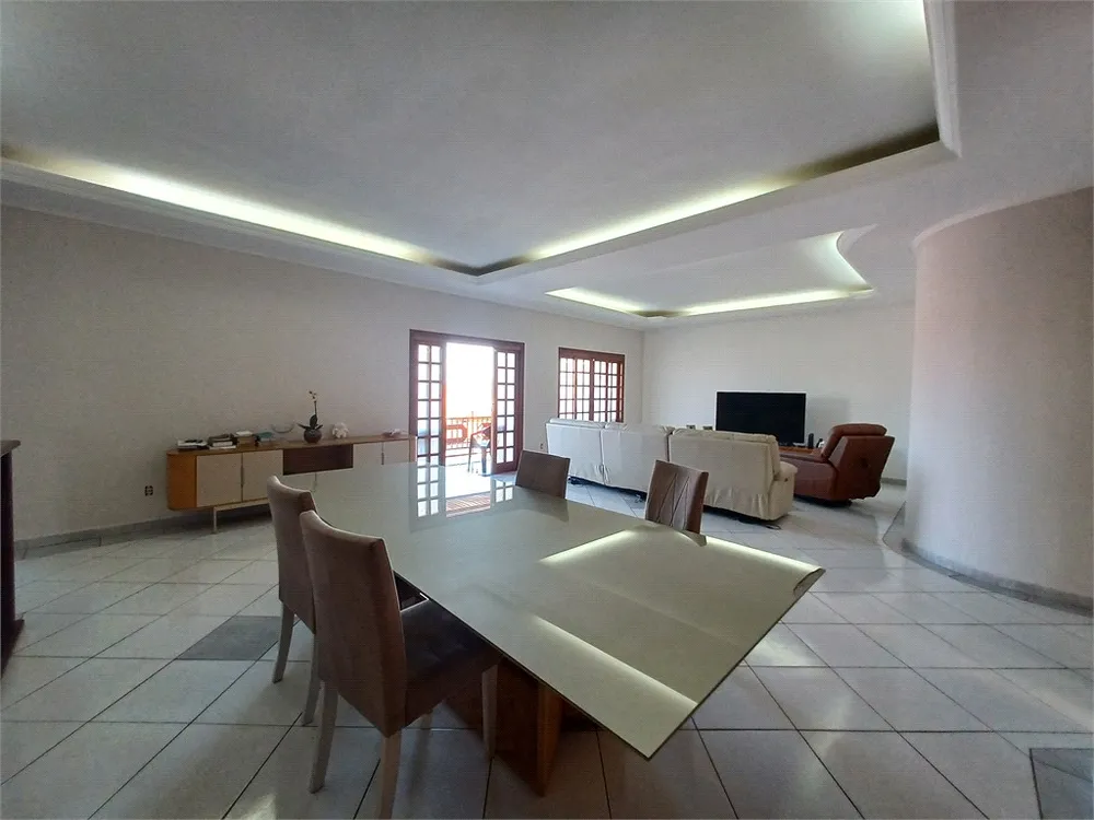 Casa, 3 quartos, 196 m² - Foto 4