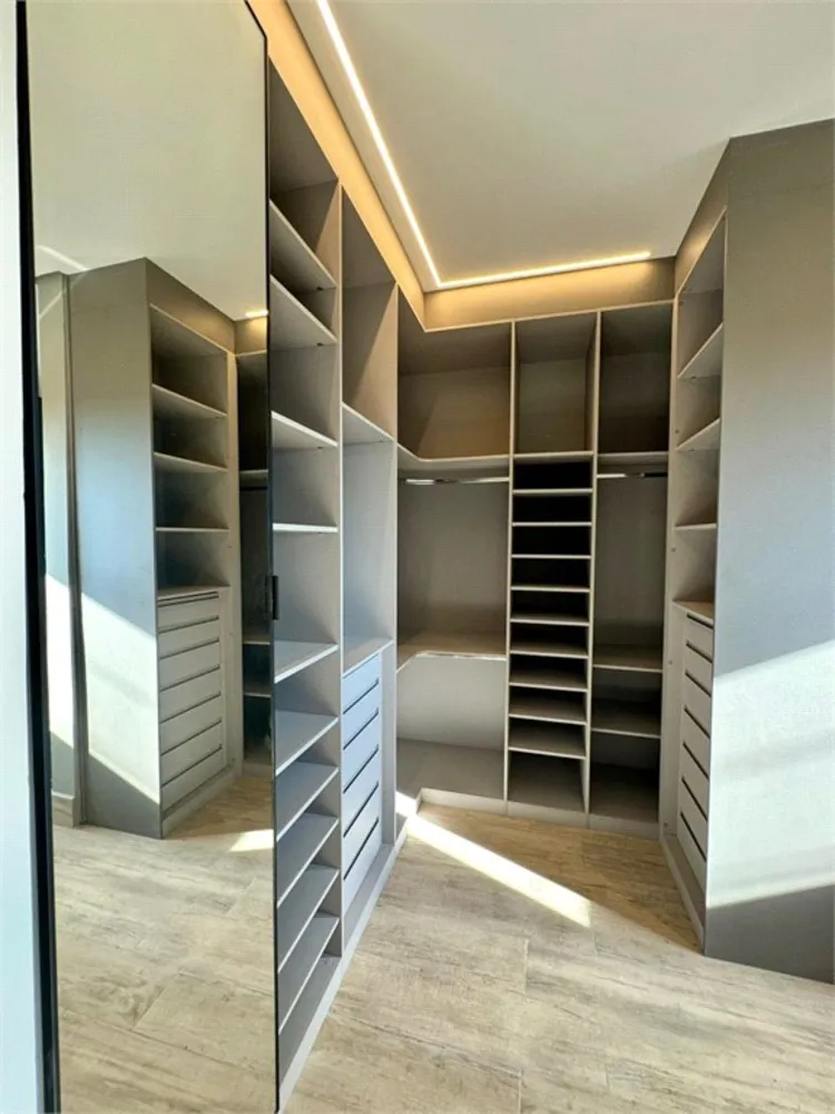 Casa, 3 quartos, 274 m² - Foto 1