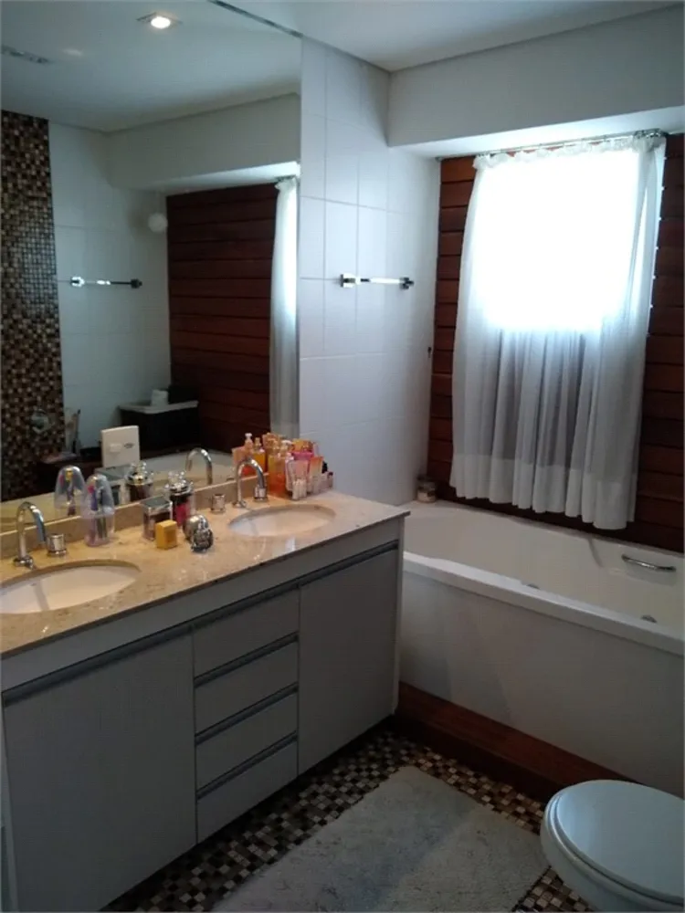 Apartamento, 3 quartos, 187 m² - Foto 2