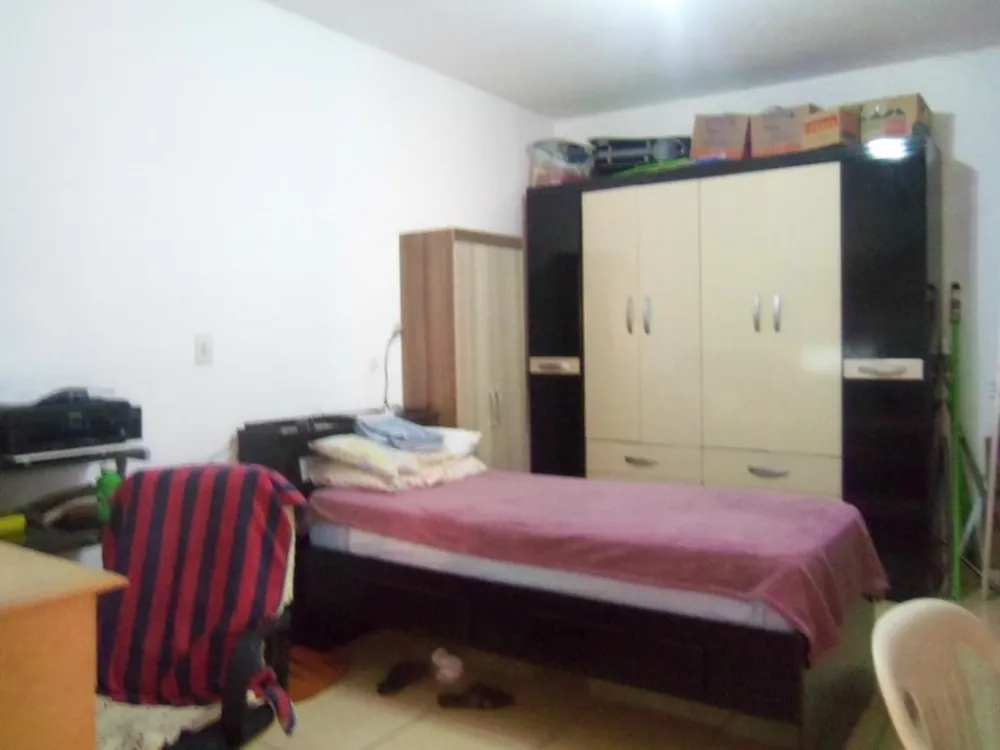 Casa, 3 quartos, 240 m² - Foto 2