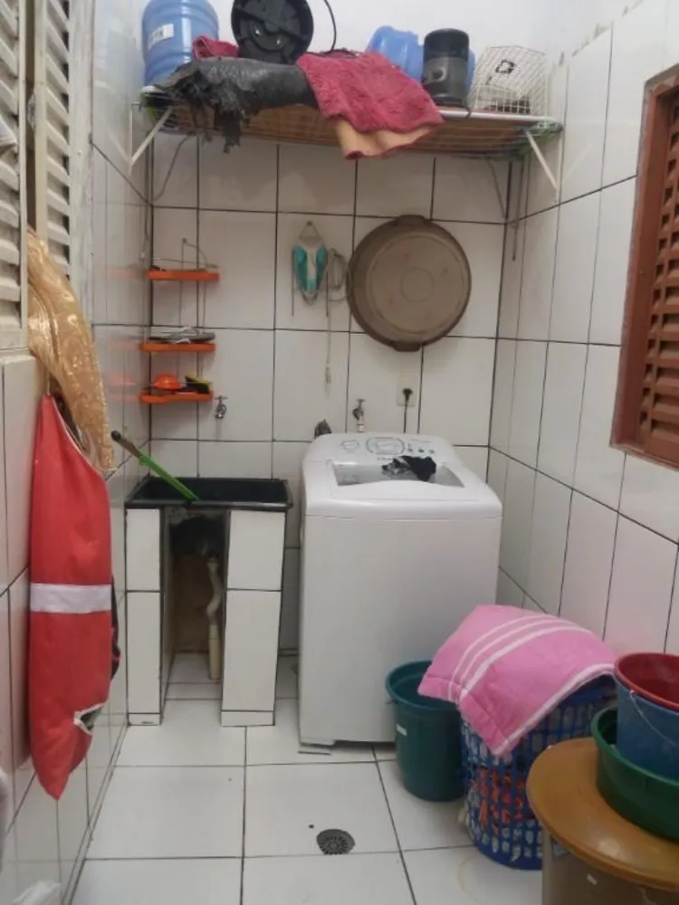 Casa, 3 quartos, 240 m² - Foto 3