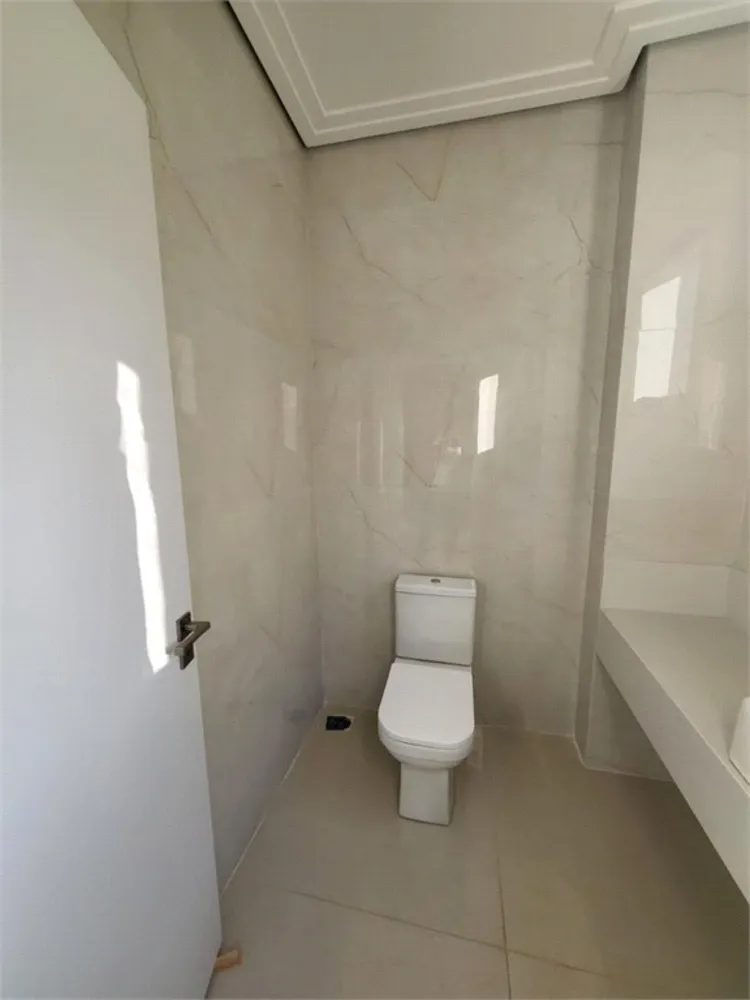 Casa, 4 quartos, 416 m² - Foto 1