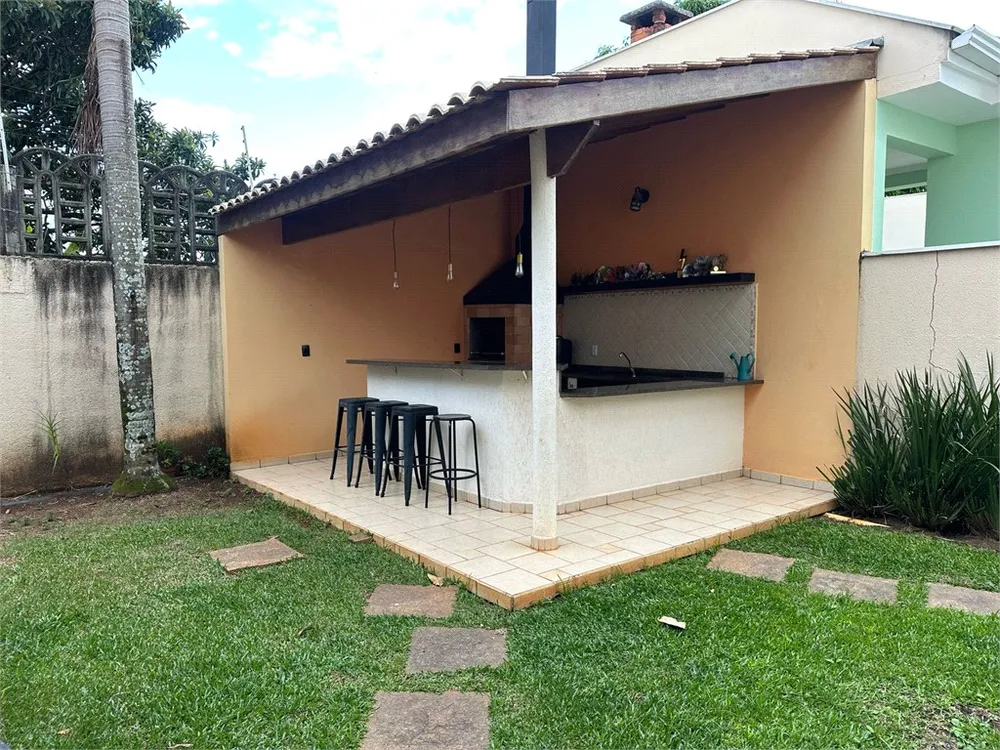 Casa, 3 quartos, 244 m² - Foto 2