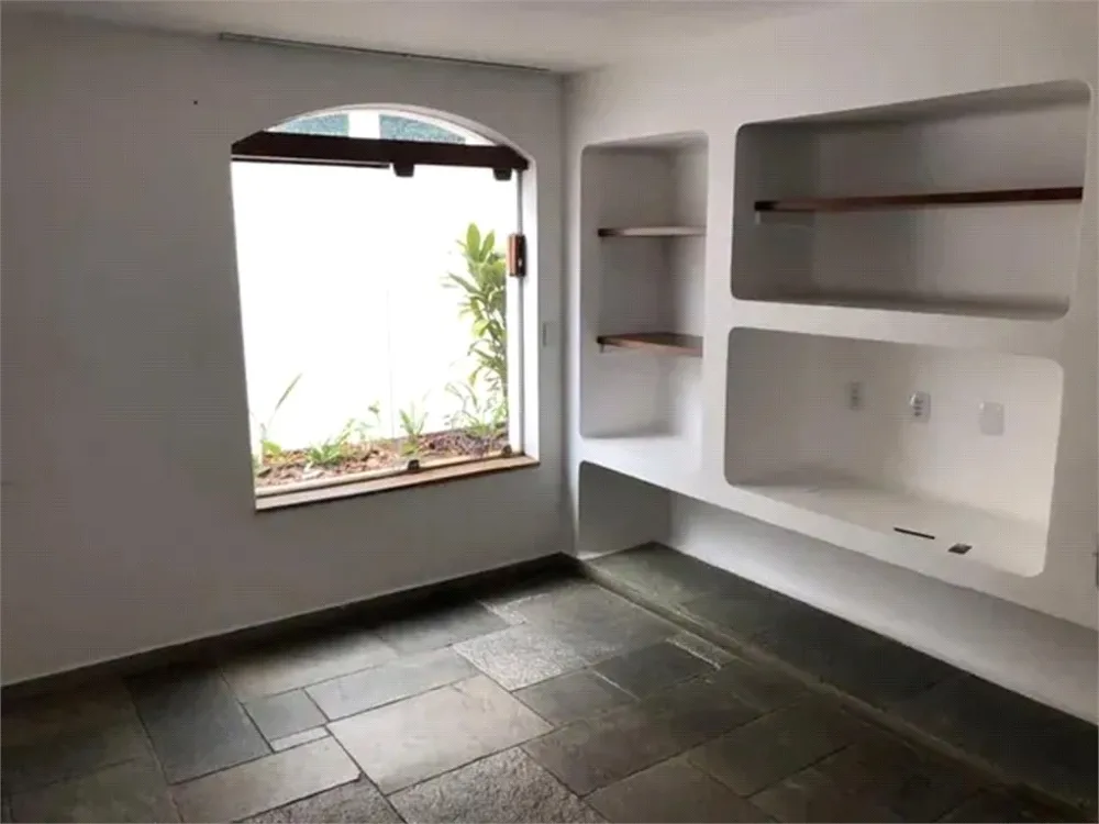 Casa, 3 quartos, 277 m² - Foto 1