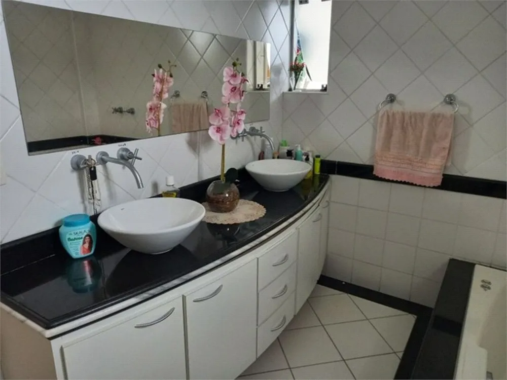 Apartamento, 3 quartos, 183 m² - Foto 2
