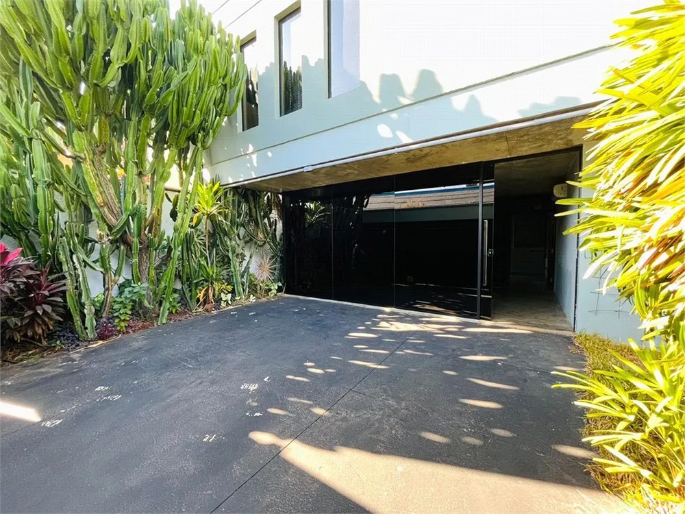 Sala-Conjunto, 350 m² - Foto 1