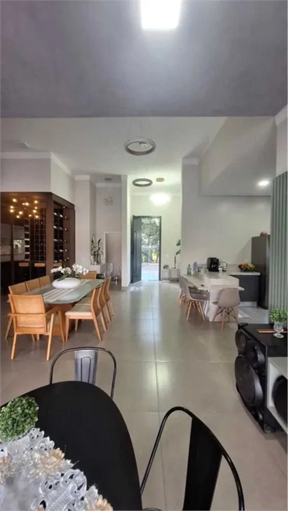 Casa, 3 quartos, 291 m² - Foto 1