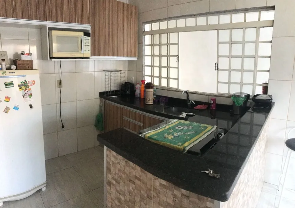 Casa, 3 quartos, 212 m² - Foto 1