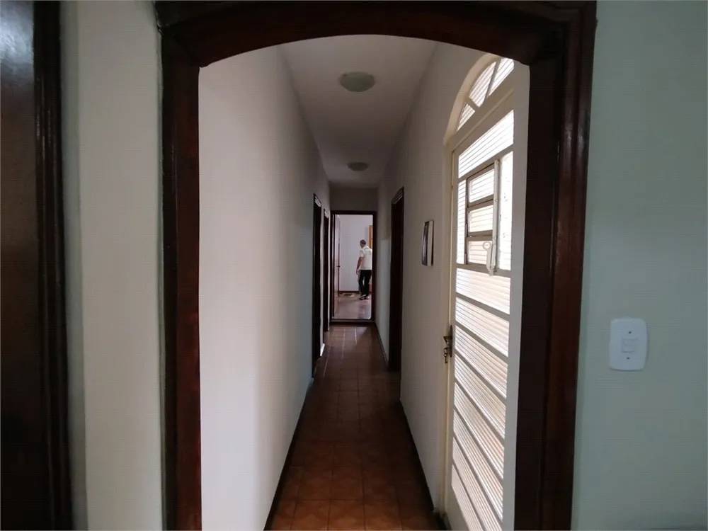 Casa, 3 quartos, 237 m² - Foto 1