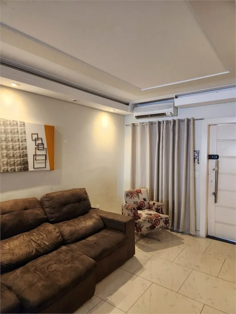 Casa, 3 quartos, 216 m² - Foto 2