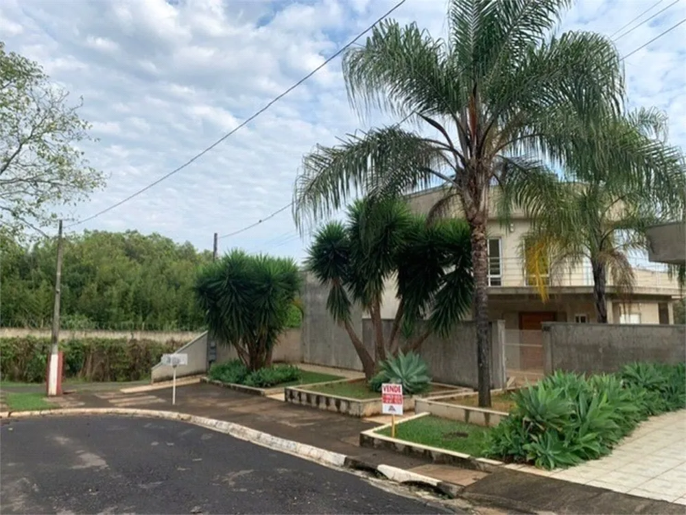 Casa, 4 quartos, 219 m² - Foto 1