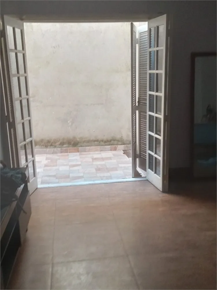 Casa, 4 quartos, 240 m² - Foto 6