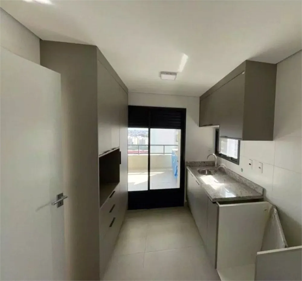 Apartamento, 3 quartos, 131 m² - Foto 1
