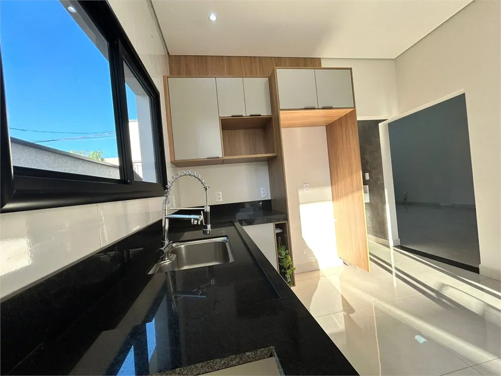 Casa, 3 quartos, 174 m² - Foto 1