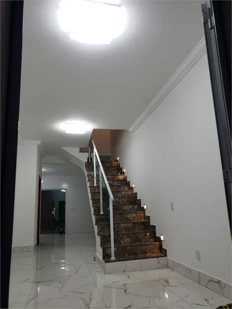 Casa, 3 quartos, 137 m² - Foto 1