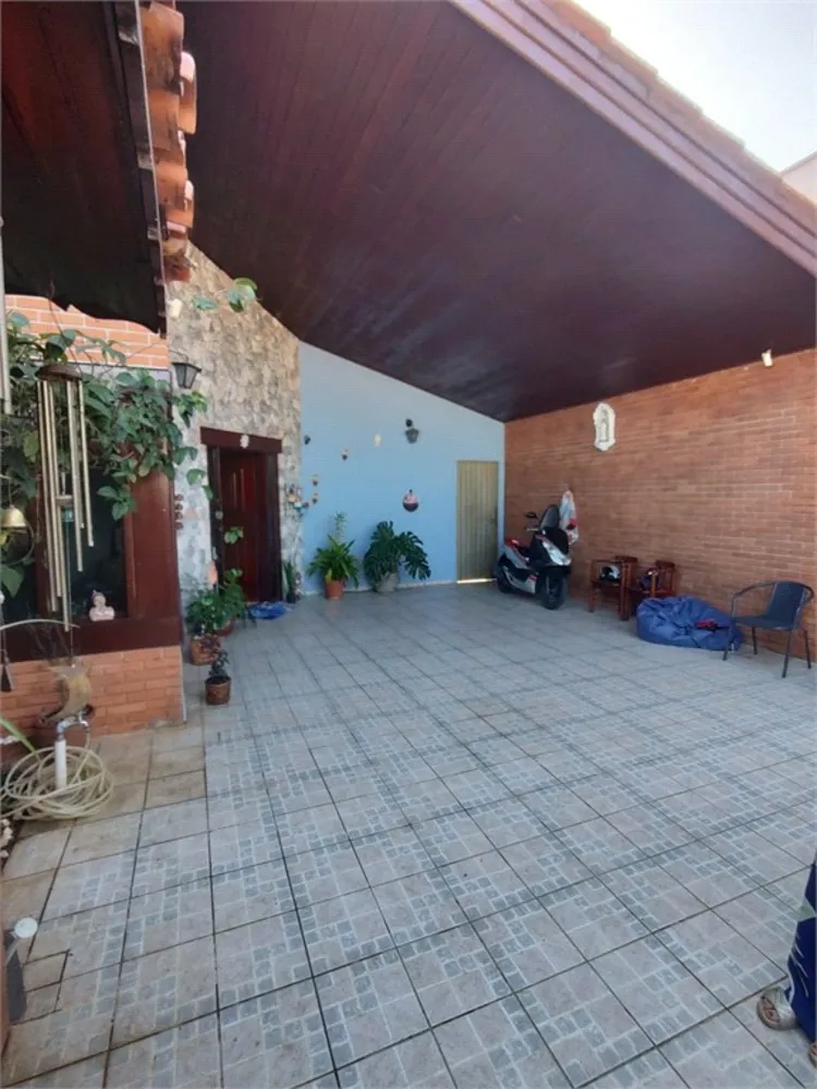 Casa, 3 quartos, 277 m² - Foto 1