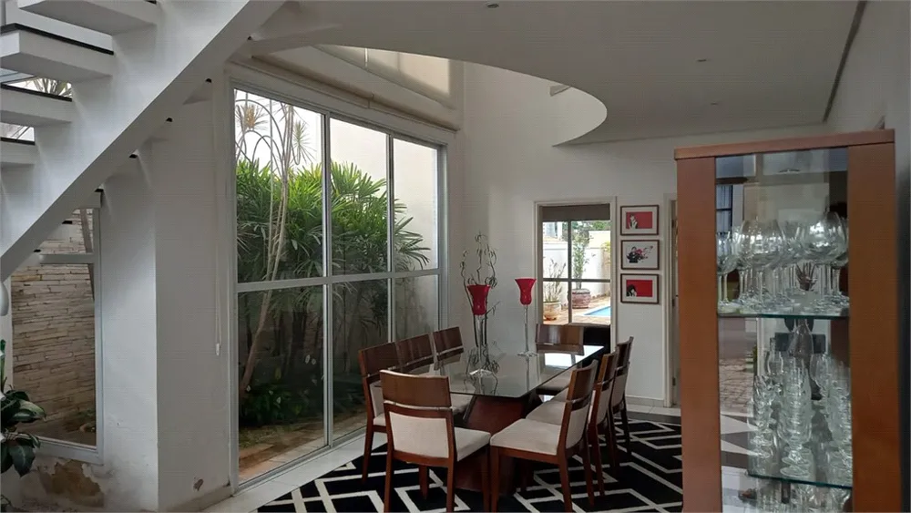 Casa, 3 quartos, 320 m² - Foto 1