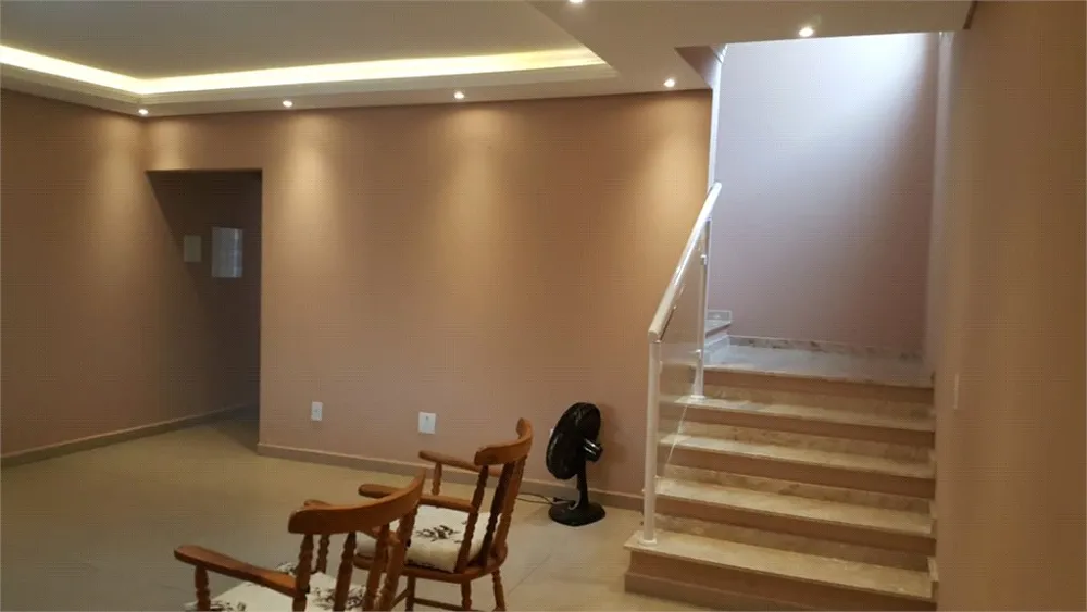 Casa, 4 quartos, 236 m² - Foto 8