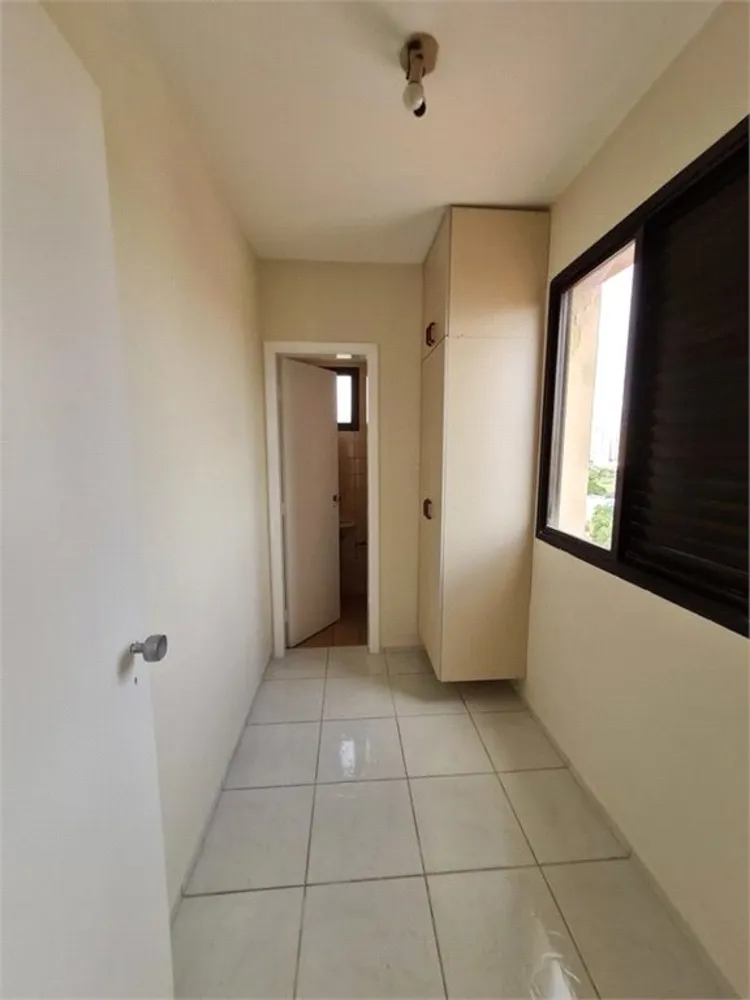 Apartamento, 3 quartos, 220 m² - Foto 1