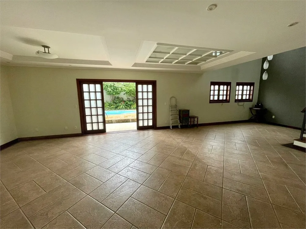 Casa, 3 quartos, 235 m² - Foto 1