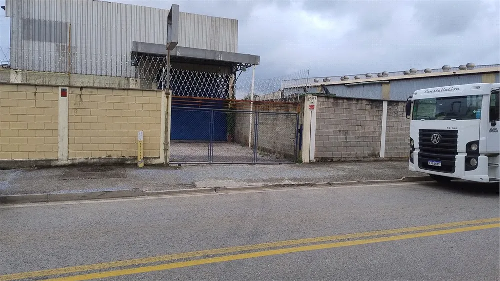 Depósito-Galpão, 1080 m² - Foto 1